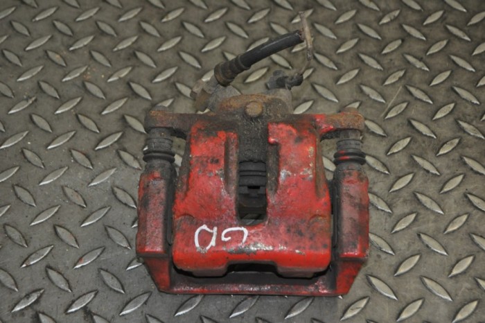Etrier de fr&acirc;nă dreapta spate LAND ROVER RANGE ROVER SPORT L320 2006 12111855