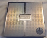 Cutie cu suveniruri cel mai mare vas de croaziere din lume Icon of the Seas, originala, semnata de primul capitan al vasului, 2024