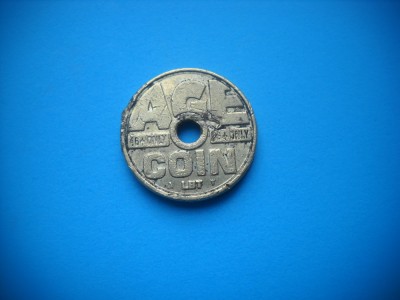HOPCT JETON VECHI NR 12 -ACE COIN CLUB + 16 foto