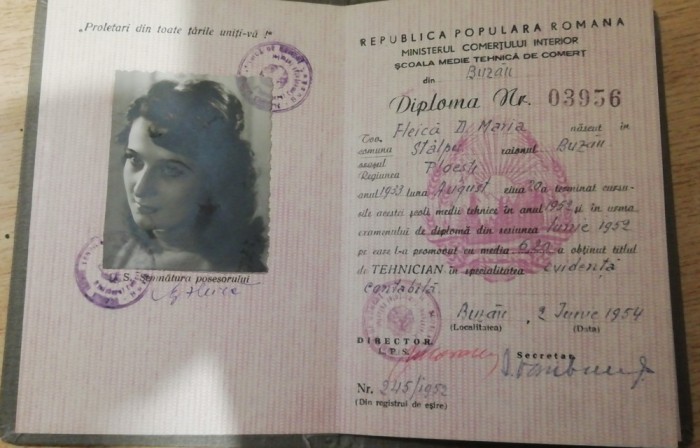 QW13 1 8 - 1952 - Diploma absolvire - Scoala medie tehnica - contabil