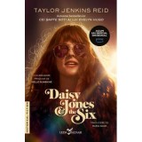 Daisy Jones &amp;amp; The Six - Taylor Jenkins Reid