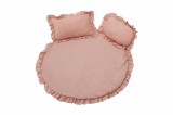 Cumpara ieftin Set covoras impermeabil cu volan + 2 perne SomnArt, din in, Roz
