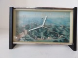 Ceas vechi chinezesc anii 70 import in Romania, nefunctional, imagine &quot;3D&quot;