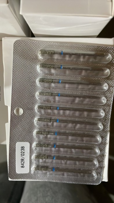 Capăt de freză de diamant pentru cuticule, cilindru, br&acirc;u albastru, 842R/023B