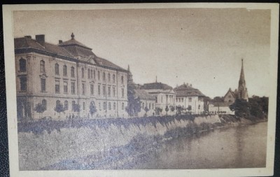 Carte postala, Lugoj, liceul C. Brediceanu si teatrul Grozavescu, perioada interbelica foto