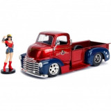 DC Bombshells 1952 Chevy COE cu figurina, macheta auto 1:24, Jada Toys