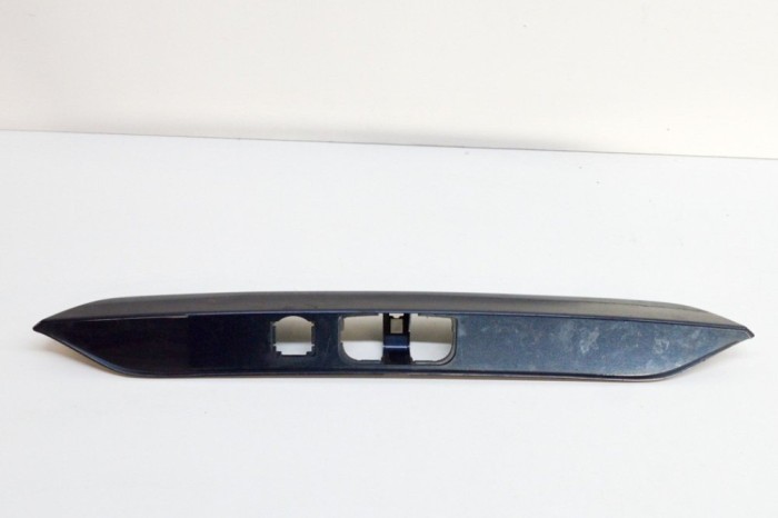 Ornament lampa număr de &icirc;nmatriculare HONDA CR-V V RW 2019 OEM: 74890-TLA-A0 | 17781826
