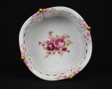 Cosulet traforat / Fructiera din portelan Wallendorf - atelier Germania - decor floral