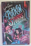 POTKIN SI STUBBS , PELICAN CITY SUB ASEDIUL FANTOMELOR , ilustratii de K. J. MOUNTFORD , de SOPHIE GREEN , 2022 *PREZINTA HALOURI DE APA