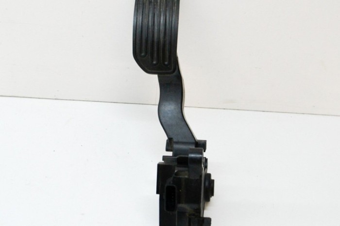 Pedala de accelerație NISSAN LEAF ZE0 2011 OEM: 18002-1HM0A 13628322