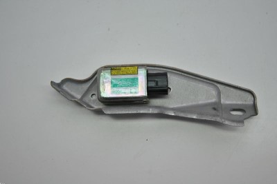 Senzor de impact st&amp;acirc;nga spate LEXUS GS III GRS19_, UZS19_, URS19_ 2006 OEM: 89834-30020,187900-1781 2360179 foto