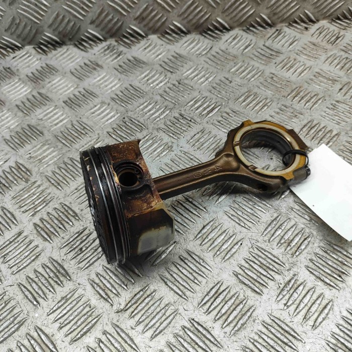 Piston NISSAN MURANO II Z51 2007 OEM: 121004W00C,A2010JP00C