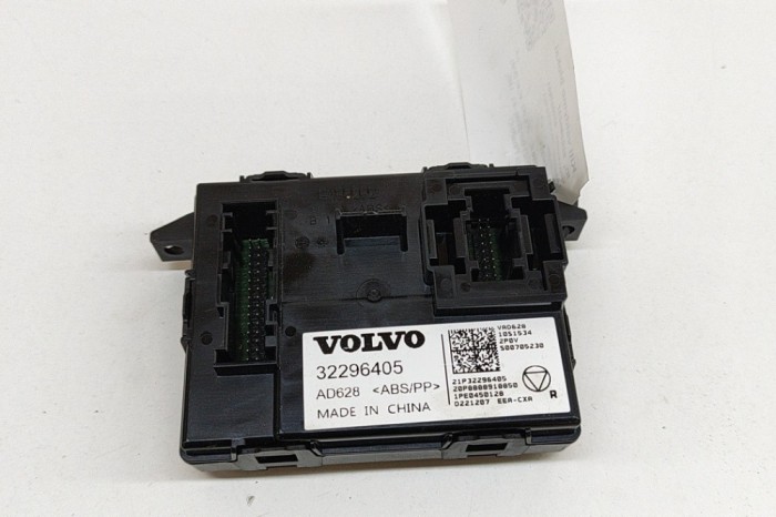 Alt modul de control VOLVO XC40 536 2023 OEM: 32296405 26246237