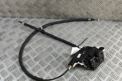 &amp;Icirc;ncuietoare ușă dreapta față MASERATI LEVANTE SUV M161 2016 OEM: 670101182 30748363 foto