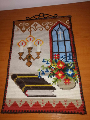 Decor peretar cusut religios carte rugaciune fragment biserica suport metalic foto