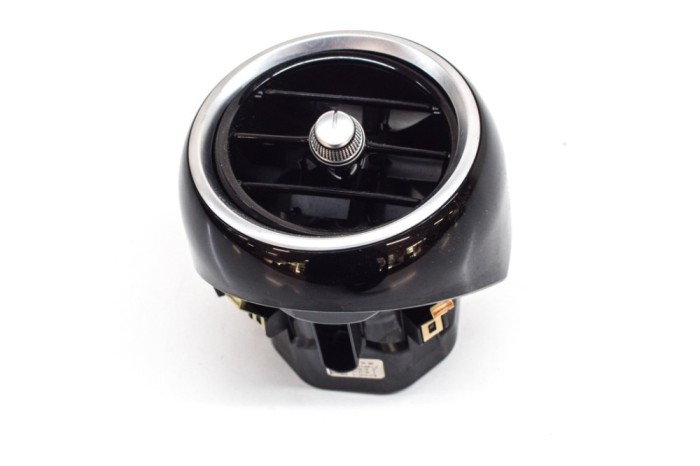 Gura de ventilație planșa de bord MERCEDES-BENZ C W205 2015 OEM: A2058301154 20239993
