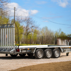 MARTZ BAU 3 400/3 - 3500 kg (poate fi detarată), 3 axe, 395 X 180 CM