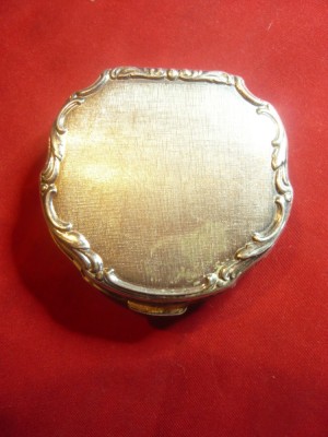 Caseta mica metal ,d=5,5cm foto