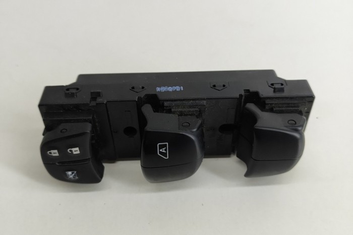 Buton geam ușă dreapta față NISSAN QASHQAI II J11, J11_ 2015 OEM: 25401-4EA0A 23228171