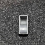 Buton geam ușă st&acirc;nga spate OPEL ASTRA H L48 2005 OEM: 13197131 2395997