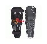 Genunchiere Fox Titan Pro Negre