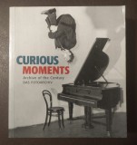 Curious Moments: Archive of the Century. Das Fotoarchiv