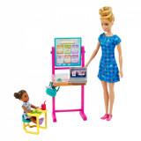 Set mobilier cu papusa Barbie blonda | Mattel