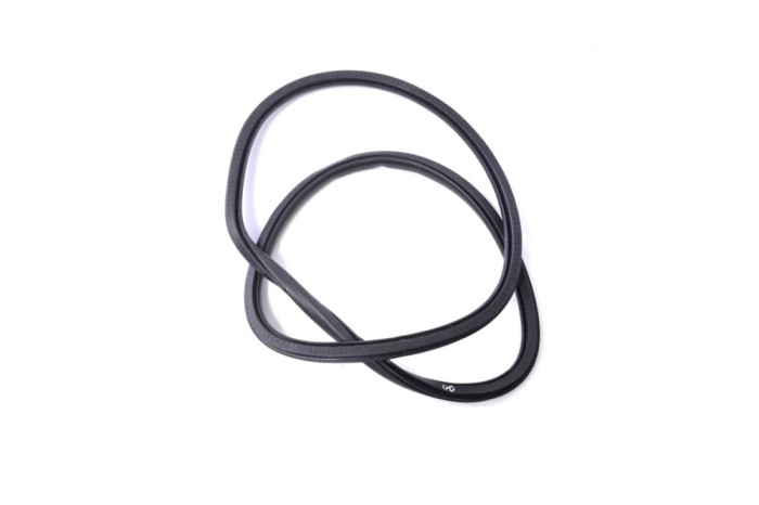Garnitura ușă dreapta spate VOLVO V40 Hatchback 2014 OEM: 31385842 12051812