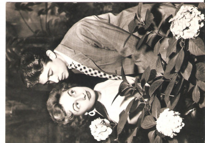 CUPLURI ROMANTICE DE INDRAGOSTITI DIN ANII 1960 foto