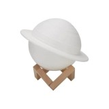 Lampă de noapte 3D &icirc;n formă de Saturn, Saturn Light, cu alimentare pe baterii și stand din plastic inclus, 15 cm, eMazing