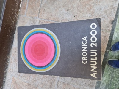 Cronica anului 2000 vintage foto