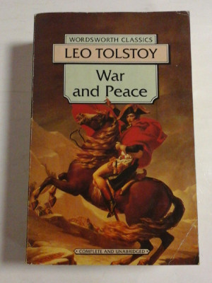 WAR AND PEACE - LEO TOLSTOY foto