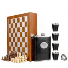 Set format din 4 piese: Caseta din lemn cu 4 pahare, sticla whiskey si joc sah, model Pufo Clasic, negru foto