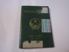 pasaport vietnamez expirat in decembrie 2020 plin de vize c20 foto