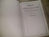 BIBLIA sau SFINTA SCRIPTURA a VECHIULUI SI NOULUI TESTAMENT cu Trimiteri ,coperti groase,1990,fara mazgalituri sau adnotari,1223 pg