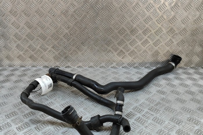 Furtun de lichid de răcire VW PASSAT B8 3G2 2015 OEM: 3Q0122051D | 28526687