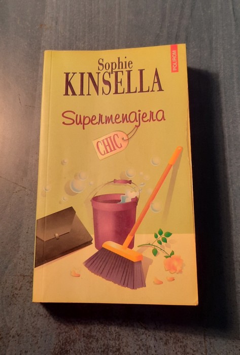 Supermenajera Sophie Kinsella