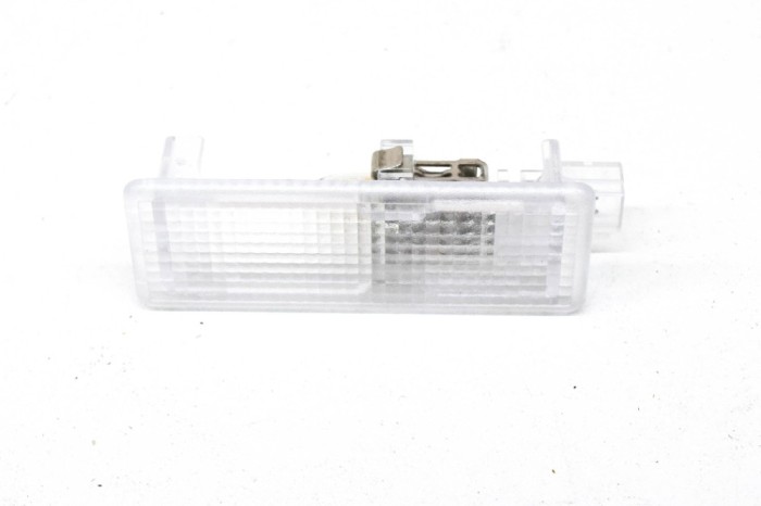 Iluminare interioară BMW 5 F10 2015 OEM: 6961999,63316961999 11696250