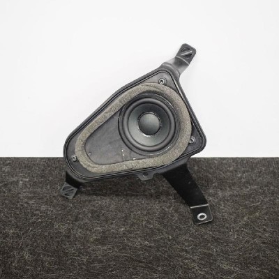 Difuzor ușă st&amp;acirc;nga spate VOLVO XC90 II 2017 OEM: 3135062231350456 3480594 foto