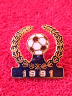Insigna fotbal - Olympique MARSEILLE 1991 foto