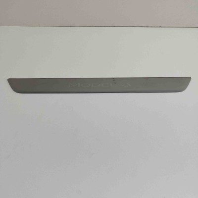 Ornament prag dreapta față TESLA MODEL 3 2019 OEM: 1504763-00-A foto