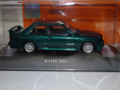 Macheta BMW M3 e30 Maxichamps 1:43 foto