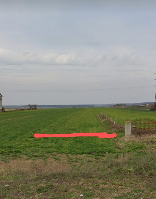 &Icirc;nchiriere teren extravilan