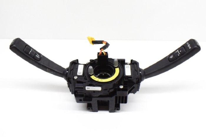 Maneta semnalizare ștergătoare VOLVO V60 2018 OEM: 31456045,31481765,31456042 11402165