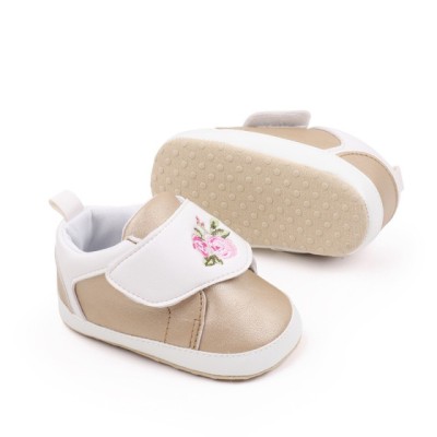 Pantofiori aurii pentru fetite - Roses (Marime Disponibila: 3-6 luni (Marimea foto