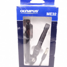Microfon de masa stereo Olympus ME32 pentru reportofon