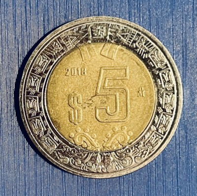 Moneda 5 Pesos din Mexic foto