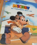 MICKEY SE INDREAPTA SPRE CER.MICKEY SI VREJUL DE FASOLE