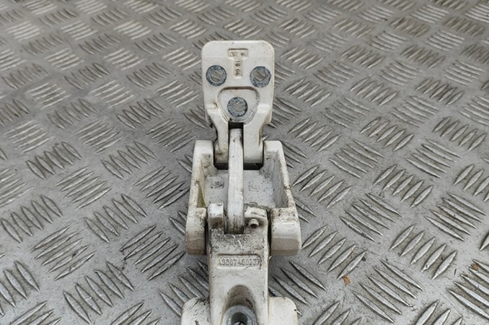 Balama ușă dreapta spate VW CRAFTER 30-50 Furgon 2E_ 2016 OEM: A9067400337 31057732