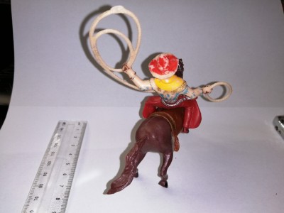 bnk jc Figurine de plastic - cowboy calare - 7 cm foto